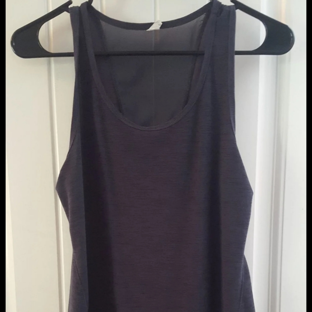 4/$16! Old Navy sport top